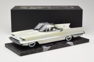 Lincoln Futura Concept White Minichamps 1:18 107082030 Diecast - image 6 of 6