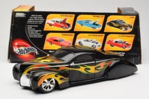 Lincoln Zephyr Scrape Custom Black with Flames Hot Wheels 1:18 57319 Diecast - image 8 of 8