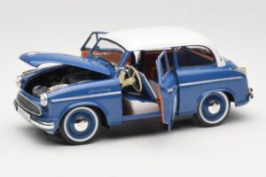 Lloyd Alexander TS #234 Blue Revell 1:18 08463 Diecast - image 2 of 8