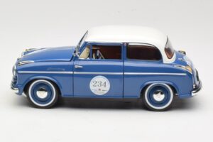 Lloyd Alexander TS #234 Blue Revell 1:18 08463 Diecast - image 4 of 8