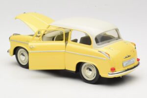 Lloyd Alexander TS Yellow Revell 1:18 08958 Diecast - image 5 of 8