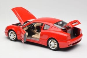 Maserati 3200 GT Red Bburago 1:18 3341 Diecast - image 5 of 8