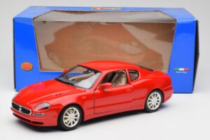 Maserati 3200 GT Rosso Mondiale Bburago 1:18 3341-M1 Diecast - image 8 of 8