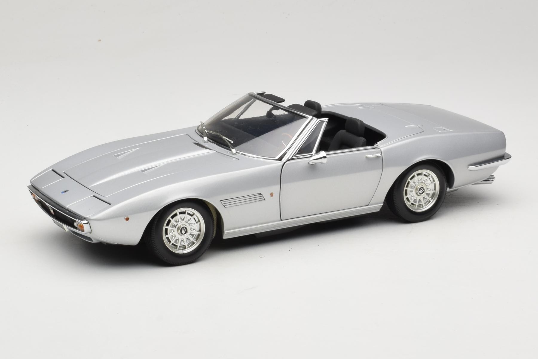 maserati-ghibli-spyder-silver-