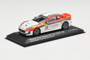 Maserati GranTurismo MC GT4 #28 Smurra / Piancastelli Maserati MC 2010 Minichamps 1:43 400101228 Diecast - image 2 of 5