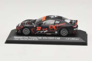 Maserati GranTurismo MC GT4 #32 J. Sicart Maserati MC 2010 Minichamps 1:43 400101232 Diecast