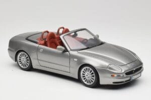 Maserati 4200 GT Spyder Grey Bburago 1:18 18-12019 Diecast - image 6 of 8
