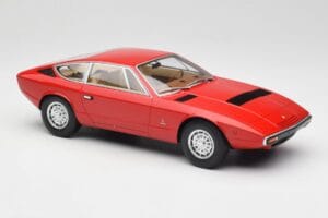 Maserati Khamsin Red Minichamps 1:18 107123821 Resin - image 4 of 6