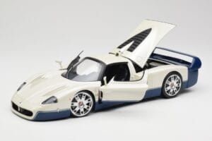 Maserati MC12 White Blue Hot Wheels 1:18 G7158 Diecast - image 2 of 8