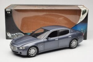 Maserati Quattroporte Blue Metallic Hot Wheels 1:18 B7003 Diecast - image 8 of 8