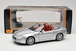 Maserati Spyder Silver Maisto 1:18 31667 Diecast - image 8 of 8