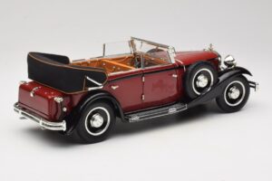 Maybach DS8 Zeppelin Red Anson 1:18 30413 Diecast - image 3 of 8