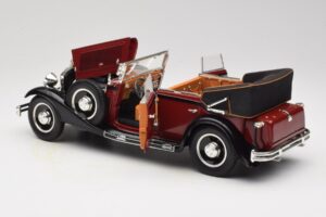 Maybach DS8 Zeppelin Red Anson 1:18 30413 Diecast - image 5 of 8