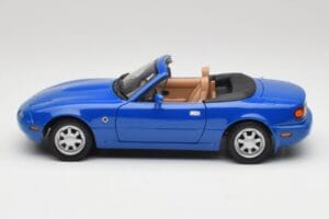 Mazda MX-5 NA Twilight Blue Mica Gate 1:18 1013 Diecast - image 4 of 8