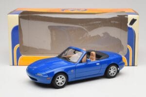 Mazda MX-5 NA Twilight Blue Mica Gate 1:18 1013 Diecast - image 8 of 8