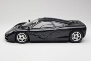 McLaren F1 Blue Metallic Minichamps 1:12 530133130 Diecast - image 4 of 8