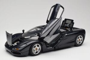 McLaren F1 Dark Blue Metallic Minichamps 1:12 530133128 Diecast - image 2 of 9