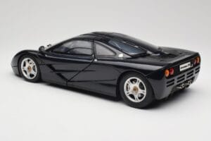 McLaren F1 Dark Blue Metallic Minichamps 1:12 530133128 Diecast - image 8 of 9