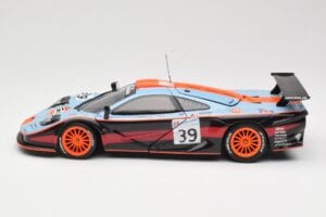 McLaren F1 GTR #39 Gulf R. Bellm / A. Gilbert / M. Sekiya 24 Hours of Le Mans 1997 UT Models 1:18 39725 Diecast - image 4 of 8