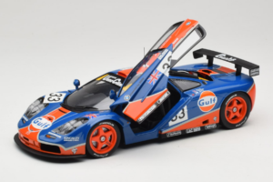 McLaren F1 GTR Gulf #33 R. Bellm / M. Weaver / J-J. Lehto 24 Hours of Le Mans 1996 UT Models 1:18 530161833 Diecast - image 2 of 8