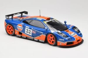 McLaren F1 GTR Gulf Racing #33 S. Bellm / A. Weaver / J. Lehto 24 Hours of Le Mans 1996 Minichamps 1:18 530133633 Diecast - image 6 of 8