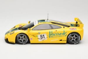 McLaren F1 GTR Harrods Mach One Racing #51 A. Wallace / D. Bell / J. Bell 24 Hours of Le Mans 1995 Minichamps 1:18 530133551  - image 4 of 8