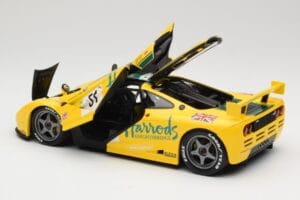 McLaren F1 GTR Harrods Mach One Racing #51 A. Wallace / D. Bell / J. Bell 24 Hours of Le Mans 1995 Minichamps 1:18 530133551  - image 5 of 8