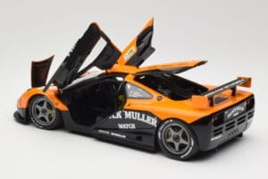 McLaren F1 GTR Kokusai Kaihatsu Racing #53 O. Giroix / J. Sala / P. Deletraz 24 Hours of Le Mans 1996 Minichamps 1:18 5301336 - image 5 of 8