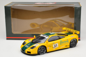 McLaren F1 GTR #51 Mach One Racing Le Mans 1995 UT Models 1:18 530151851 Diecast - image 8 of 8