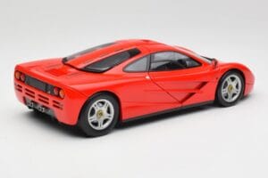 McLaren F1 Magma Red Minichamps 1:18 530133422 Diecast - image 3 of 8