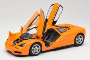 McLaren F1 Orange Minichamps 1:18 530133421 Diecast - image 2 of 8
