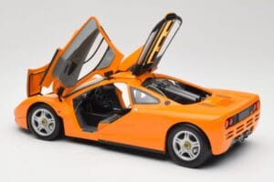 McLaren F1 Orange Minichamps 1:18 530133421 Diecast - image 5 of 8