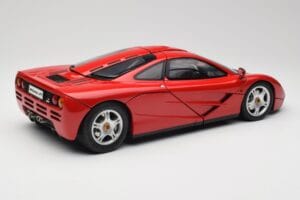 McLaren F1 Red Minichamps 1:12 530133125 Diecast - image 3 of 9