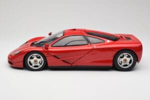 McLaren F1 Red Minichamps 1:12 530133125 Diecast - image 5 of 9