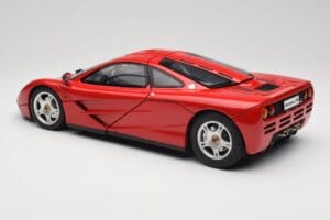 McLaren F1 Red Minichamps 1:12 530133125 Diecast - image 8 of 9