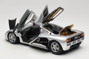 McLaren F1 Silver LCD 1:18 LCD18014-SI Diecast - image 5 of 8