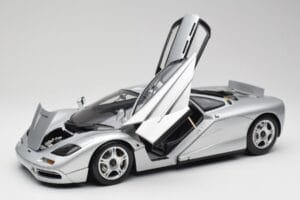 McLaren F1 Silver Minichamps 1:12 530133129 Diecast - image 2 of 8