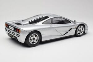 McLaren F1 Silver Minichamps 1:12 530133129 Diecast - image 3 of 8