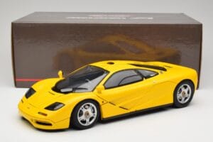 McLaren F1 Yellow Minichamps 1:12 530133121 Diecast - image 9 of 9