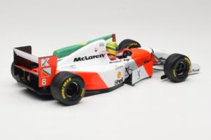 McLaren MP4/8 Ford #8 A. Senna Winner European GP Donington 1993 Minichamps 1:18 540931848 Diecast - image 2 of 6