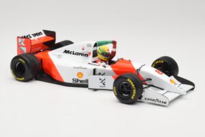 McLaren MP4/8 Ford #8 A. Senna Winner European GP Donington 1993 Minichamps 1:18 540931848 Diecast - image 4 of 6