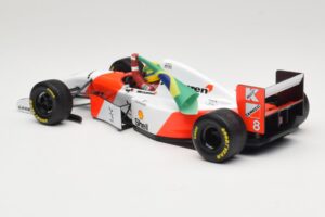 McLaren MP4/8 Ford #8 A. Senna Winner European GP Donington 1993 Minichamps 1:18 540931848 Diecast - image 5 of 6