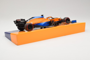 McLaren MCL35M Mercedes #3 D. Ricciardo McLaren F1 Team Bahrain Grand Prix 2021 Minichamps 1:18 533211803 Resin - image 3 of 7