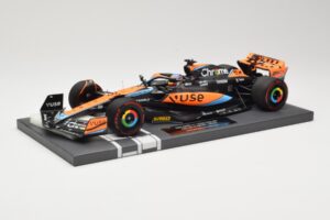 McLaren MCL60 #81 O. Piastri F1 2023 Minichamps 1:18 537231881 Diecast - image 2 of 6