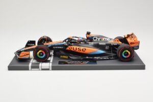 McLaren MCL60 #81 O. Piastri F1 2023 Minichamps 1:18 537231881 Diecast