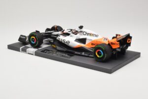 McLaren MCL60 #81 O. Piastri Monaco GP 2023 Minichamps 1:18 537232581 Diecast - image 5 of 6