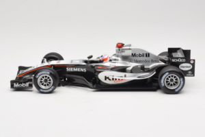 McLaren MP4-20 Mercedes #9 K. Raikkonen F1 2005 Minichamps 1:18 B66962337 Diecast - image 3 of 6