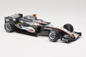 McLaren MP4-20 Mercedes #9 K. Raikkonen F1 2005 Minichamps 1:18 B66962337 Diecast - image 4 of 6