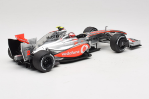 McLaren MP4-24 Mercedes #2 H. Kovalainen F1 2009 Minichamps 1:18 503091802 Diecast - image 2 of 7