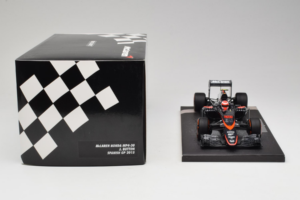 McLaren MP4-30 Honda #22 J. Button McLaren Honda F1 Team Spanish Grand Prix 2015 Minichamps 1:18 537151122 Diecast - image 6 of 7